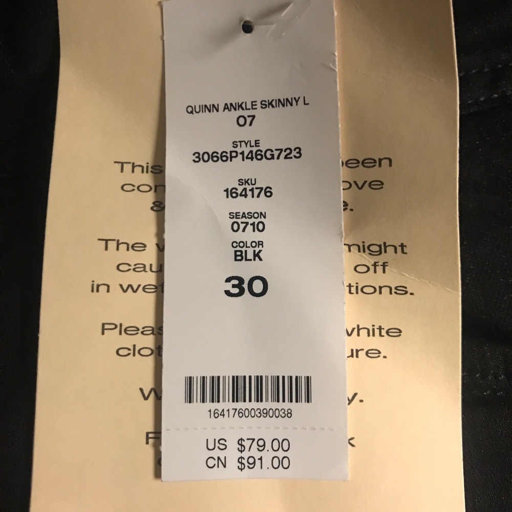 Brand new Bebe Jeans!! Comes with tags